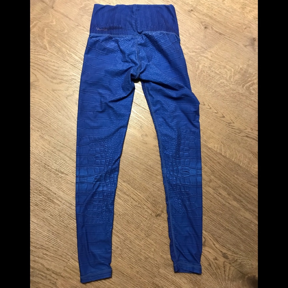 Niyama Sol yoga pants. Blue. Small. Very soft. Made from recycled water bottles